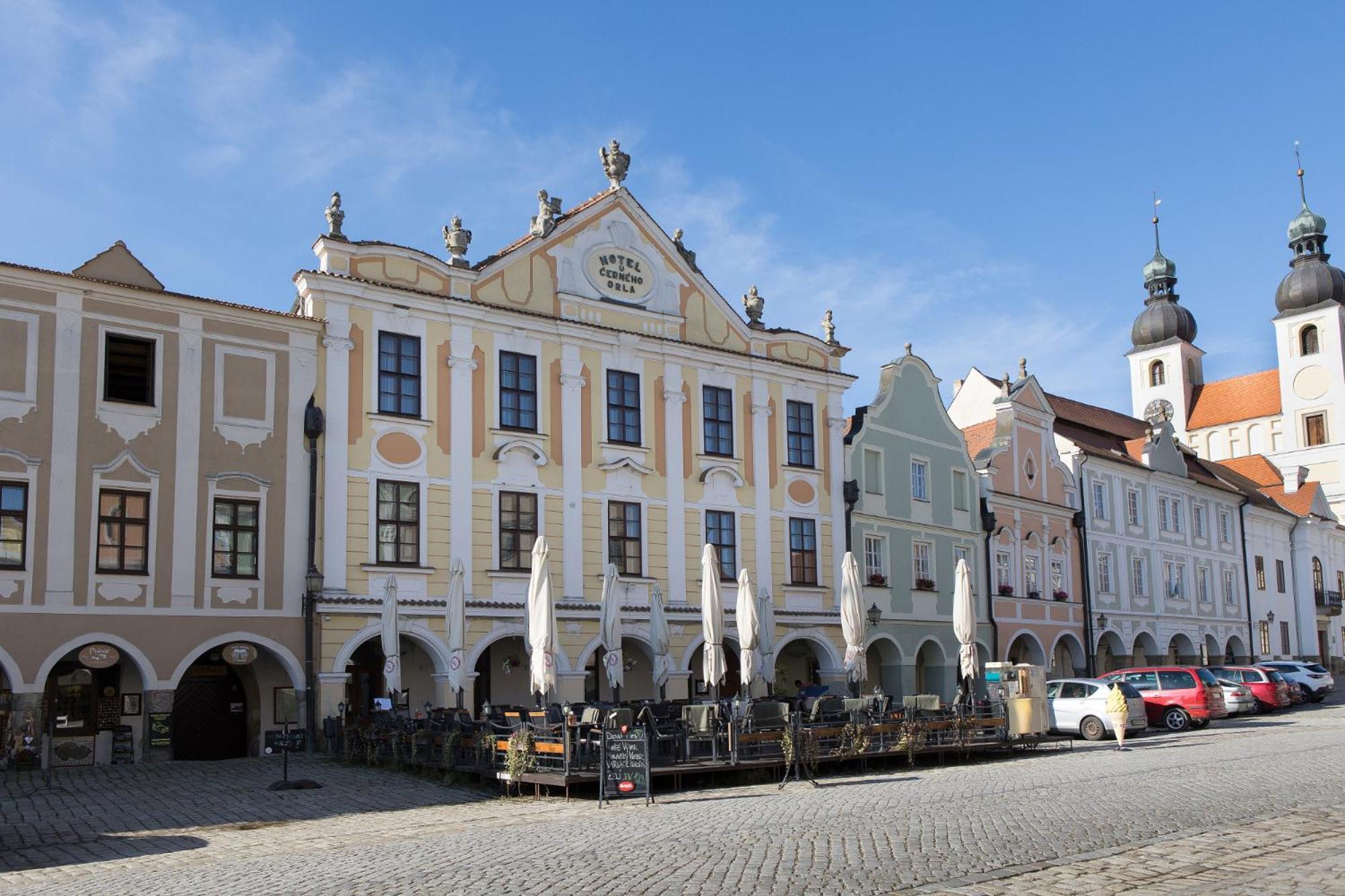 Hotel U Cerneho Orla เตลช์ ภายนอก รูปภาพ